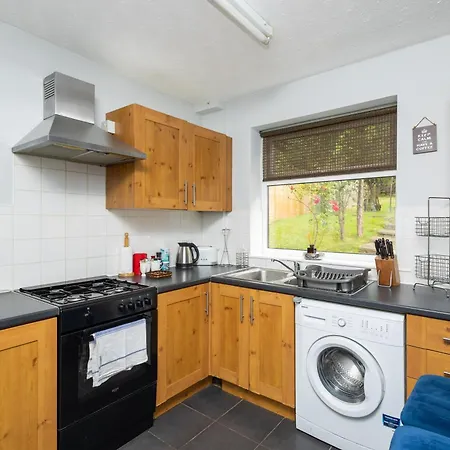 Entire In Seacroft, Leeds, Uk Holiday home *