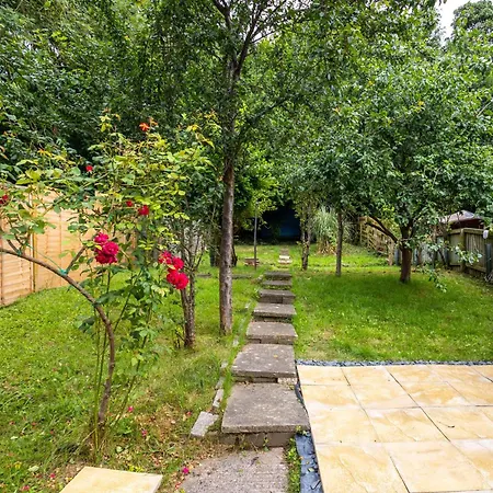 Holiday home Entire In Seacroft, Leeds, Uk Leeds (West Yorkshire)