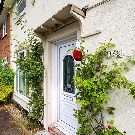 Entire In Seacroft, Leeds, Uk *
